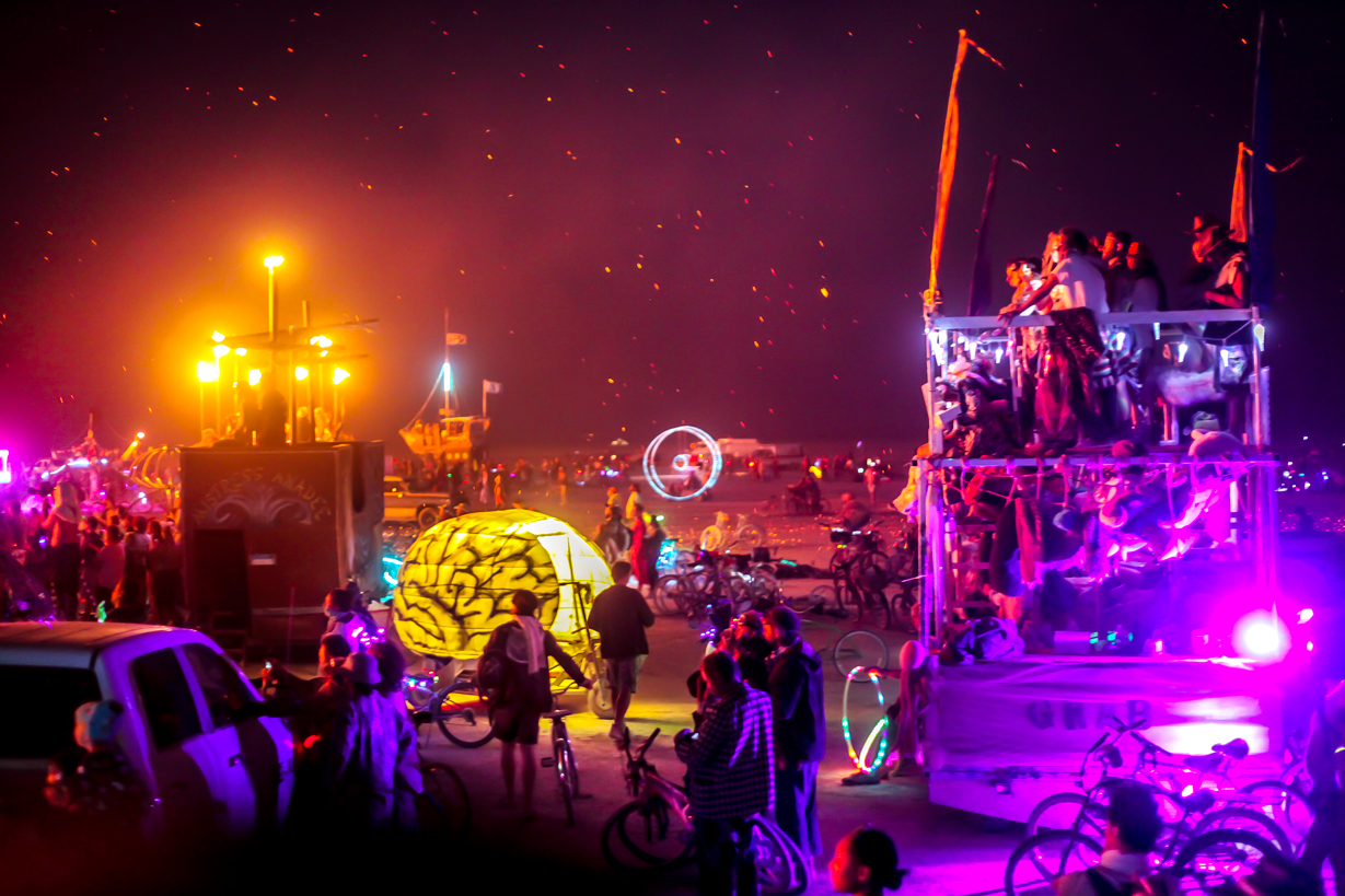 photo by imustbedead